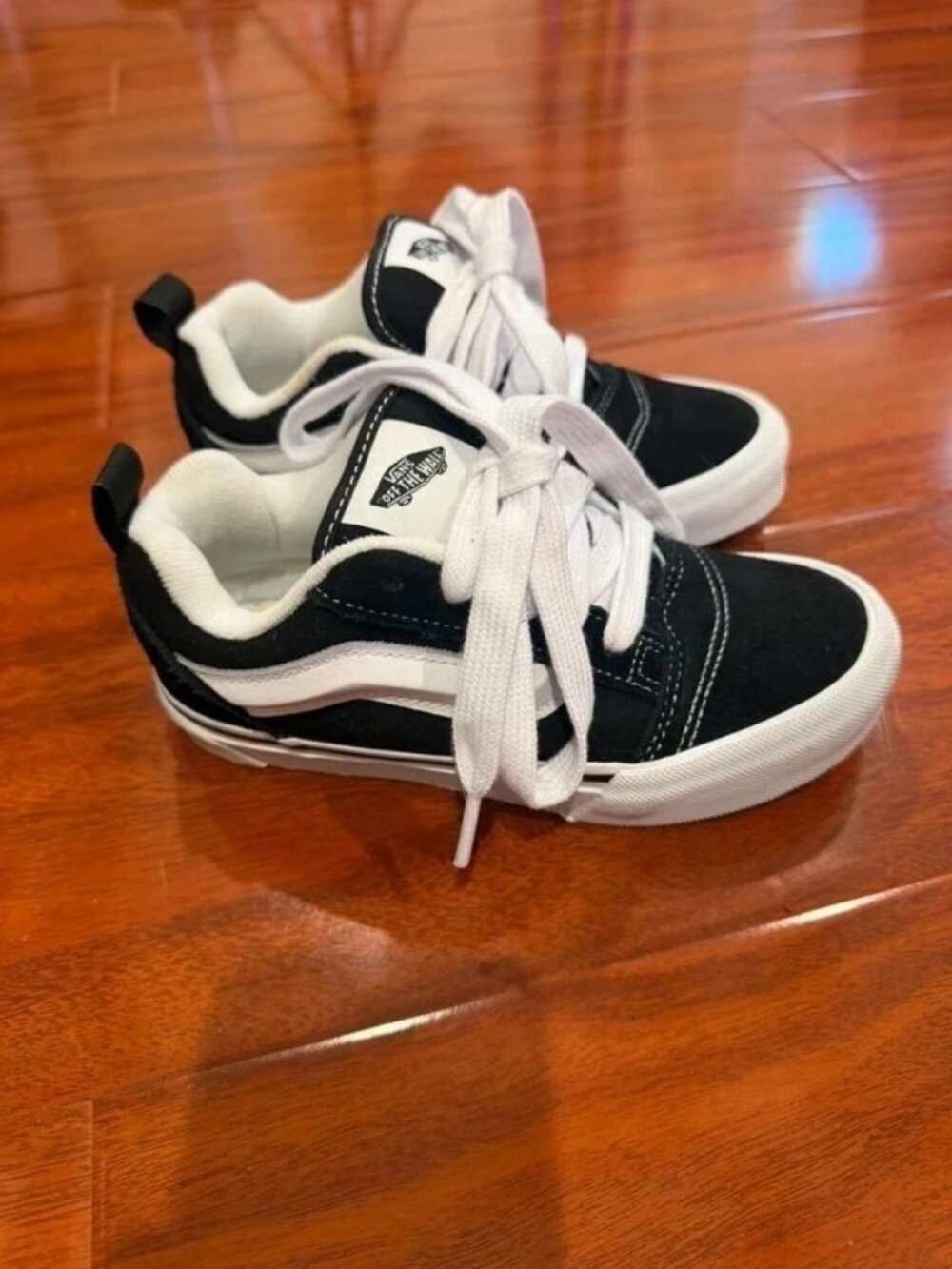 Kids vans skate shoes
